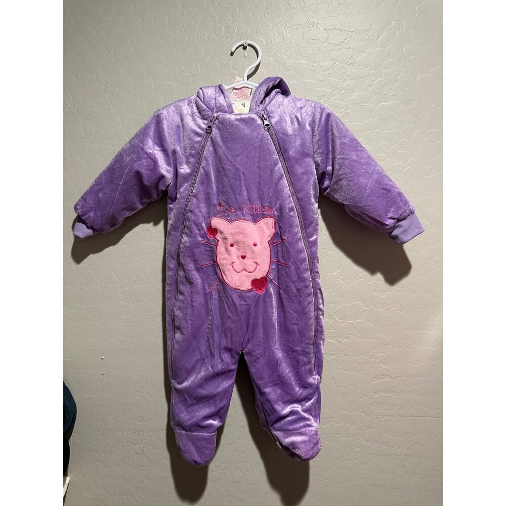 Precious Creations Baby Girl Cute Kitted onesie size 0/3M NWT